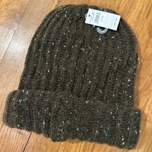 NWT - Aerie Chunky Winter Beanie Hat Olive Green